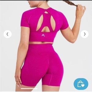 Oneractive Effortless Seamless Short Crop Top